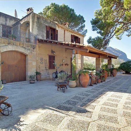 卡斯泰卢佐Poggio Di Mare住宿加早餐旅馆 外观 照片